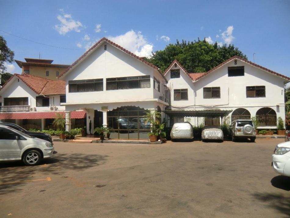 Fang Fang Hotel Kampala Exterior foto